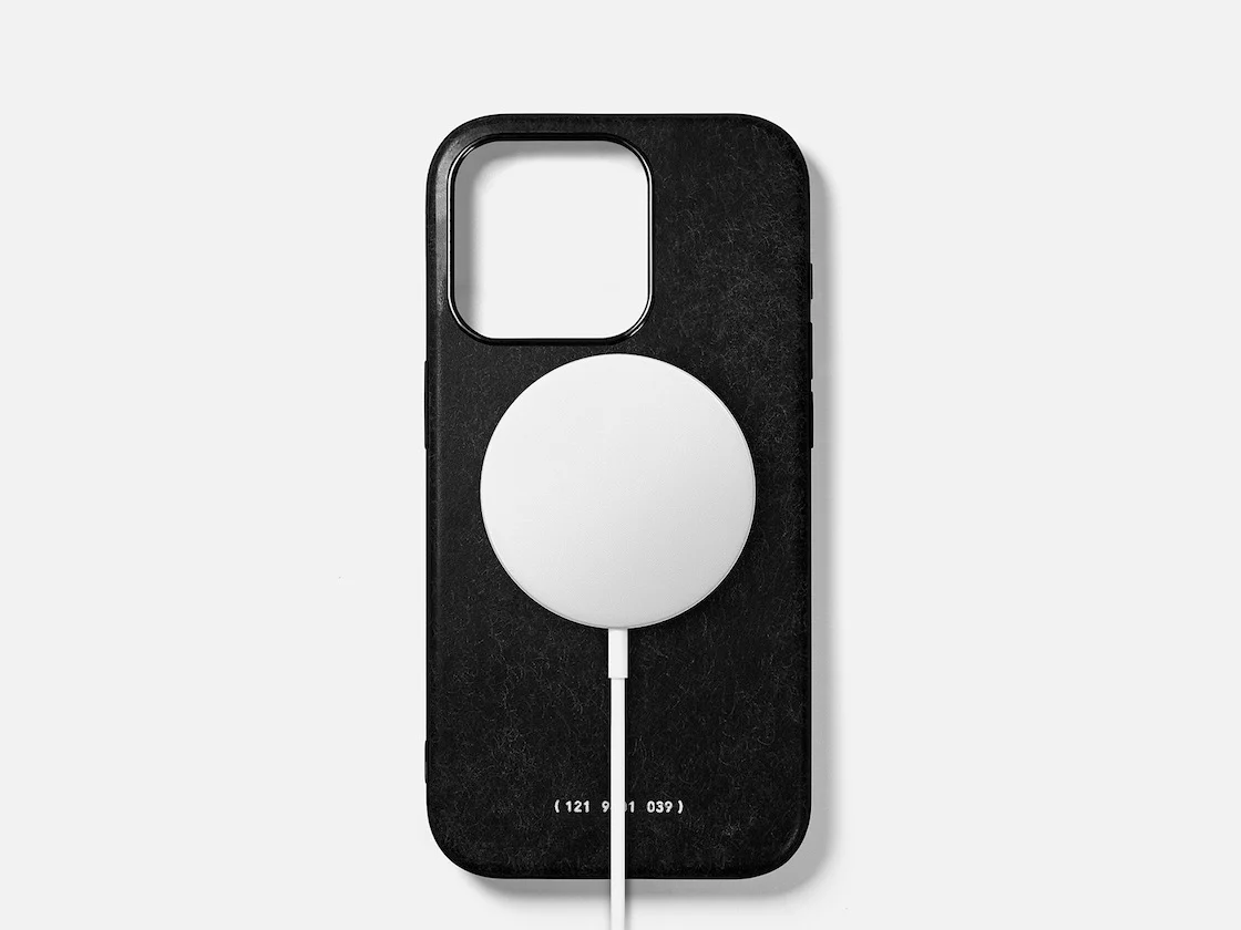 121 MagSafe Snowflake Leather Case | iPhone 15 Pro - Image 3