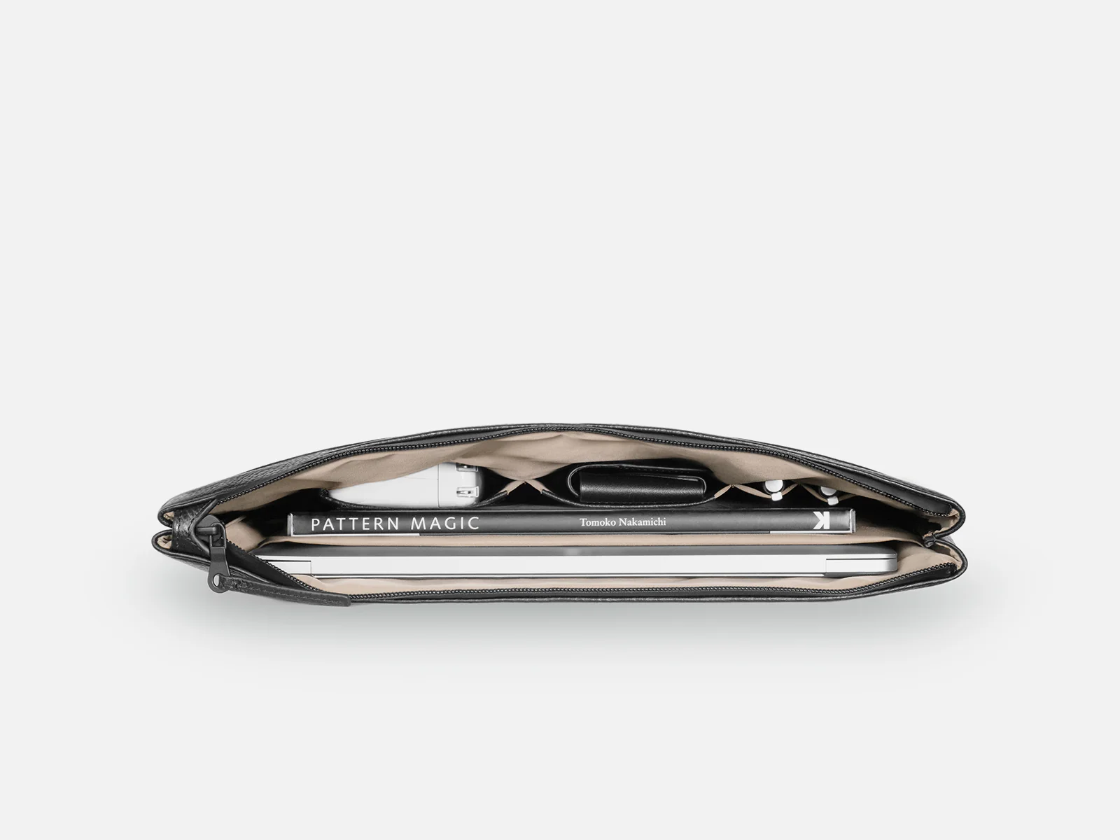 MR LEE x GRAMS28 120 Leather Folio - Image 4